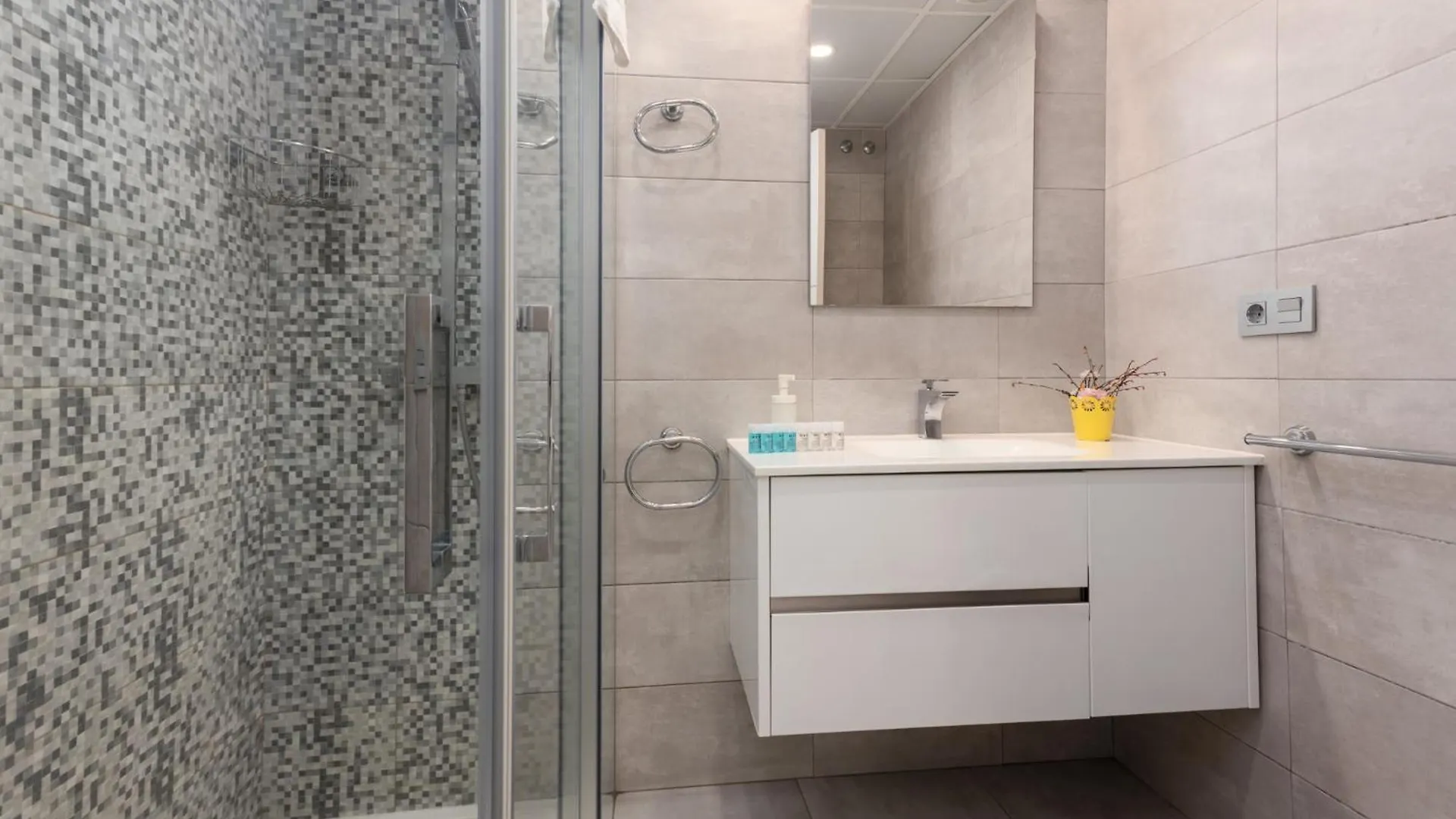 Mtr - Marbella Temporary Rent 3 Bedrooms Av Del Mar